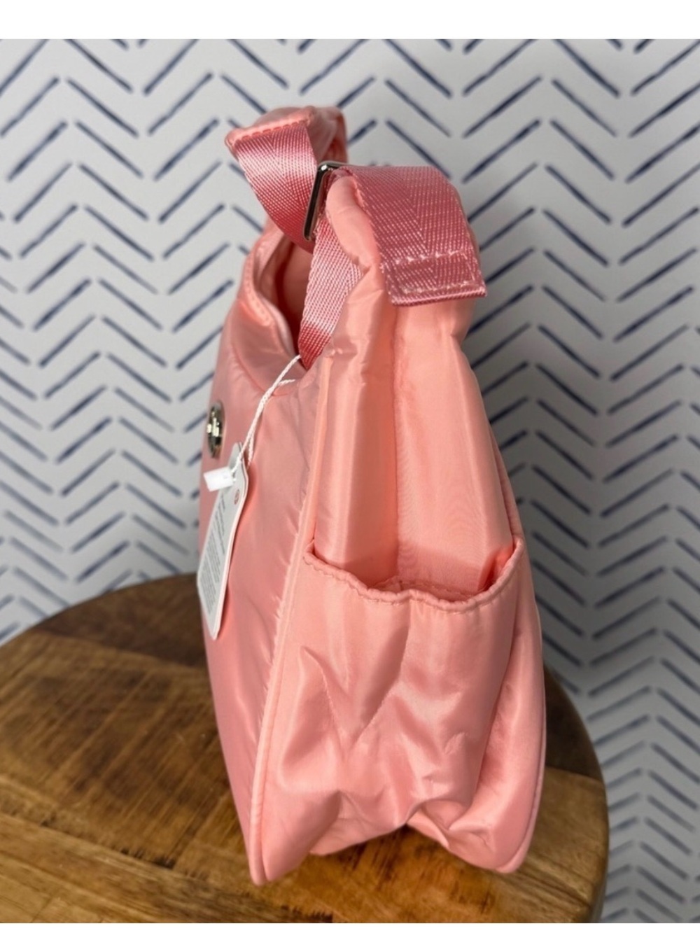 NWT Lululemon Inspired Pink Shoulder bag 4L o/s - Picture 7 of 7